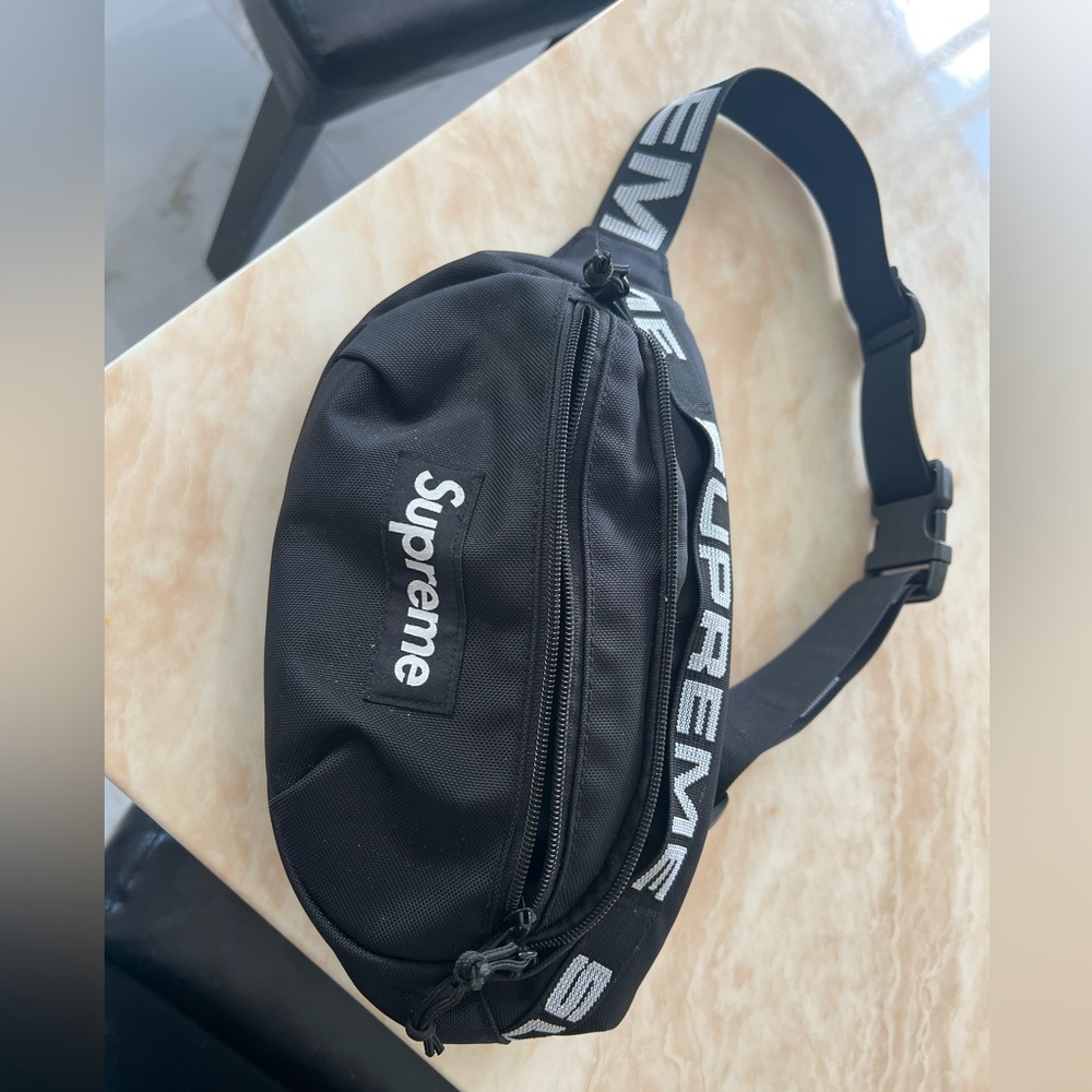 Supreme Waist Bag SS18